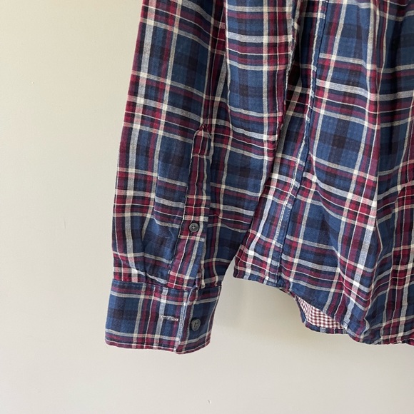 BUTTON DOWN SHIRT!! - Picture 7 of 9